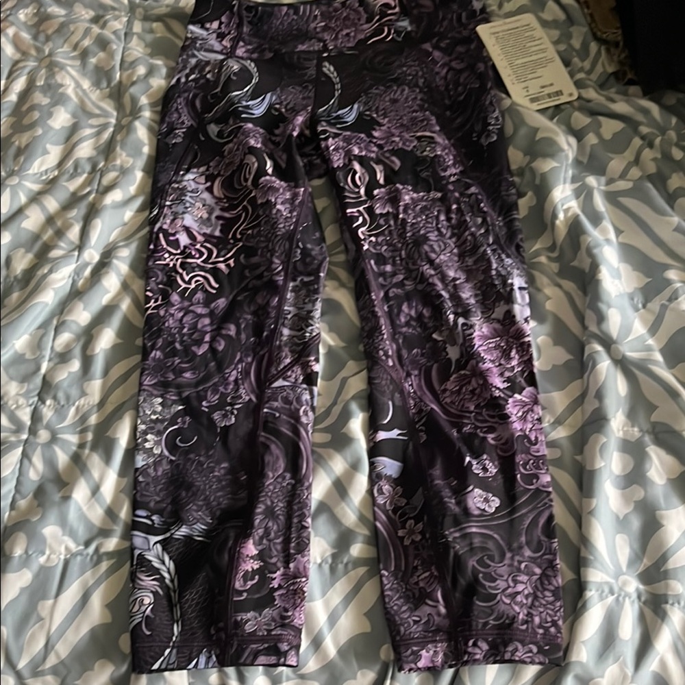 lululemon athletica Time to Sweat Crop  23” inseam